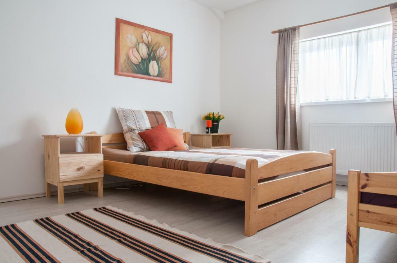 Apartman Zeleznice公寓 外观 照片