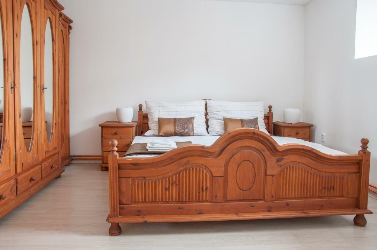 Apartman Zeleznice公寓 外观 照片