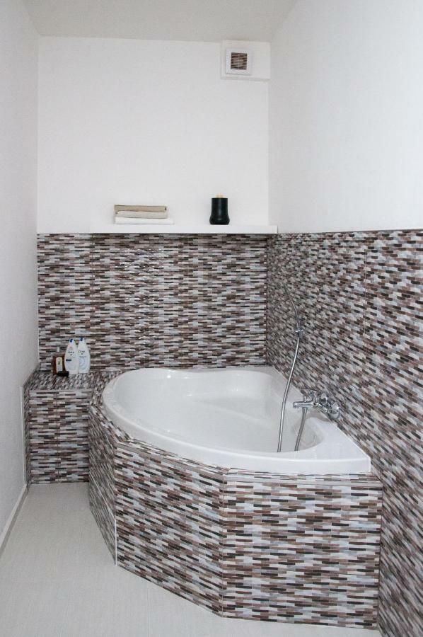 Apartman Zeleznice公寓 外观 照片